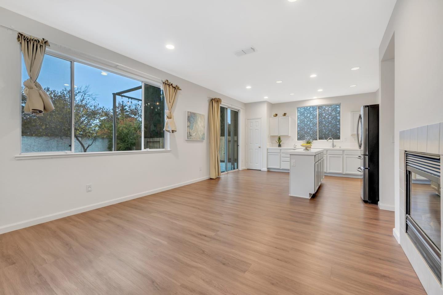 Detail Gallery Image 18 of 49 For 827 Sagewood Ln, Tracy,  CA 95377 - 3 Beds | 2/1 Baths