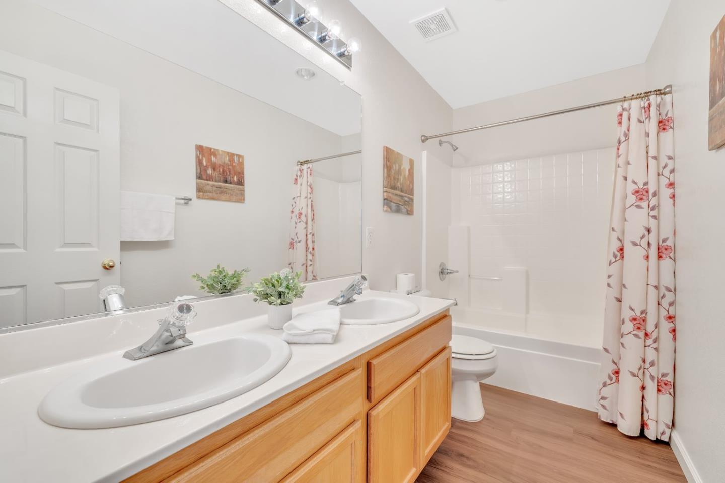 Detail Gallery Image 35 of 49 For 827 Sagewood Ln, Tracy,  CA 95377 - 3 Beds | 2/1 Baths