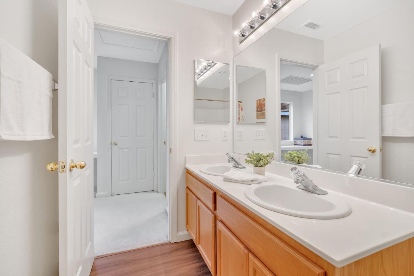 Detail Gallery Image 36 of 49 For 827 Sagewood Ln, Tracy,  CA 95377 - 3 Beds | 2/1 Baths