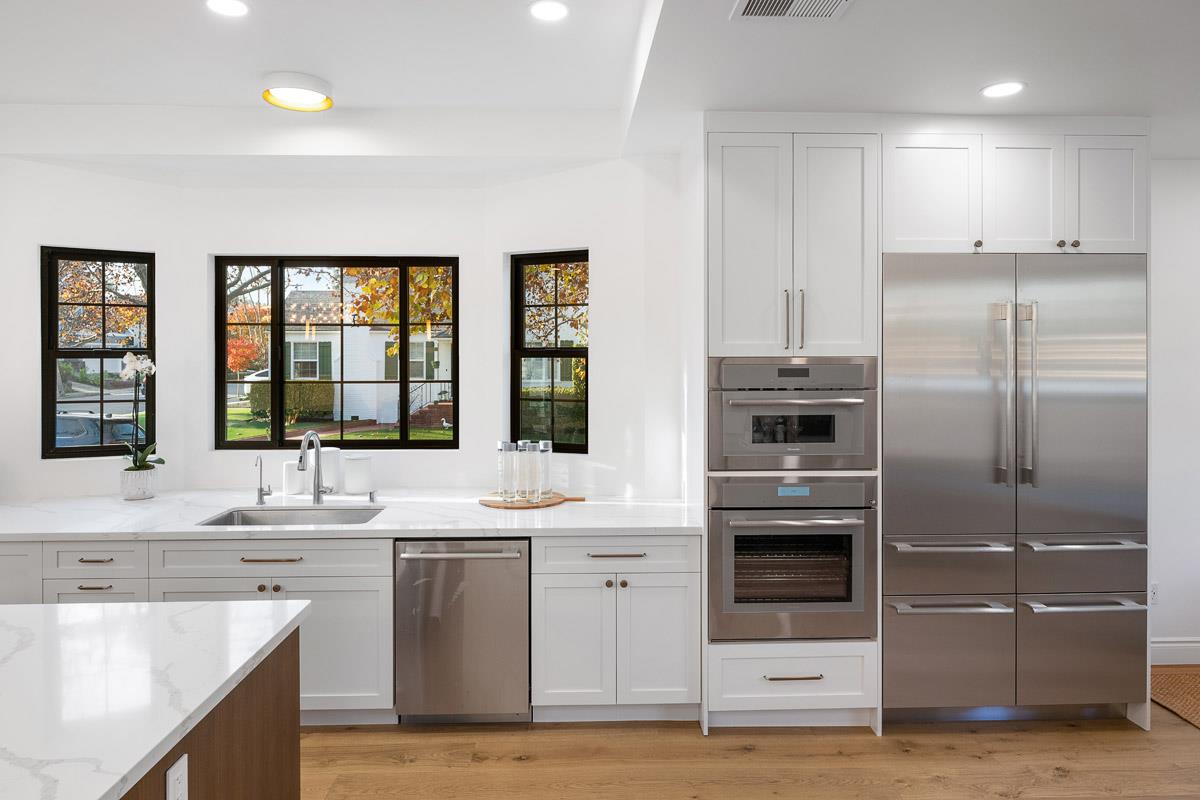 Detail Gallery Image 10 of 22 For 1476 Drake Ave, Burlingame,  CA 94010 - 5 Beds | 4 Baths