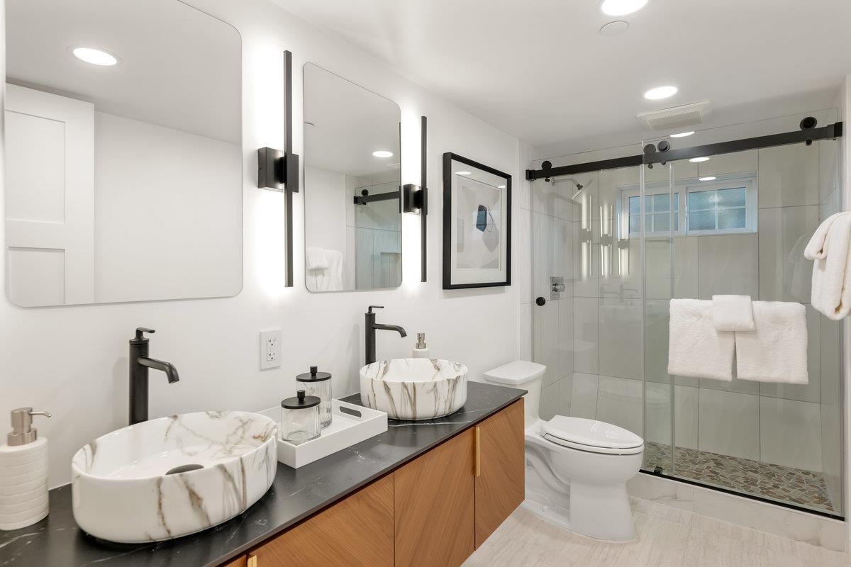 Detail Gallery Image 18 of 22 For 1476 Drake Ave, Burlingame,  CA 94010 - 5 Beds | 4 Baths