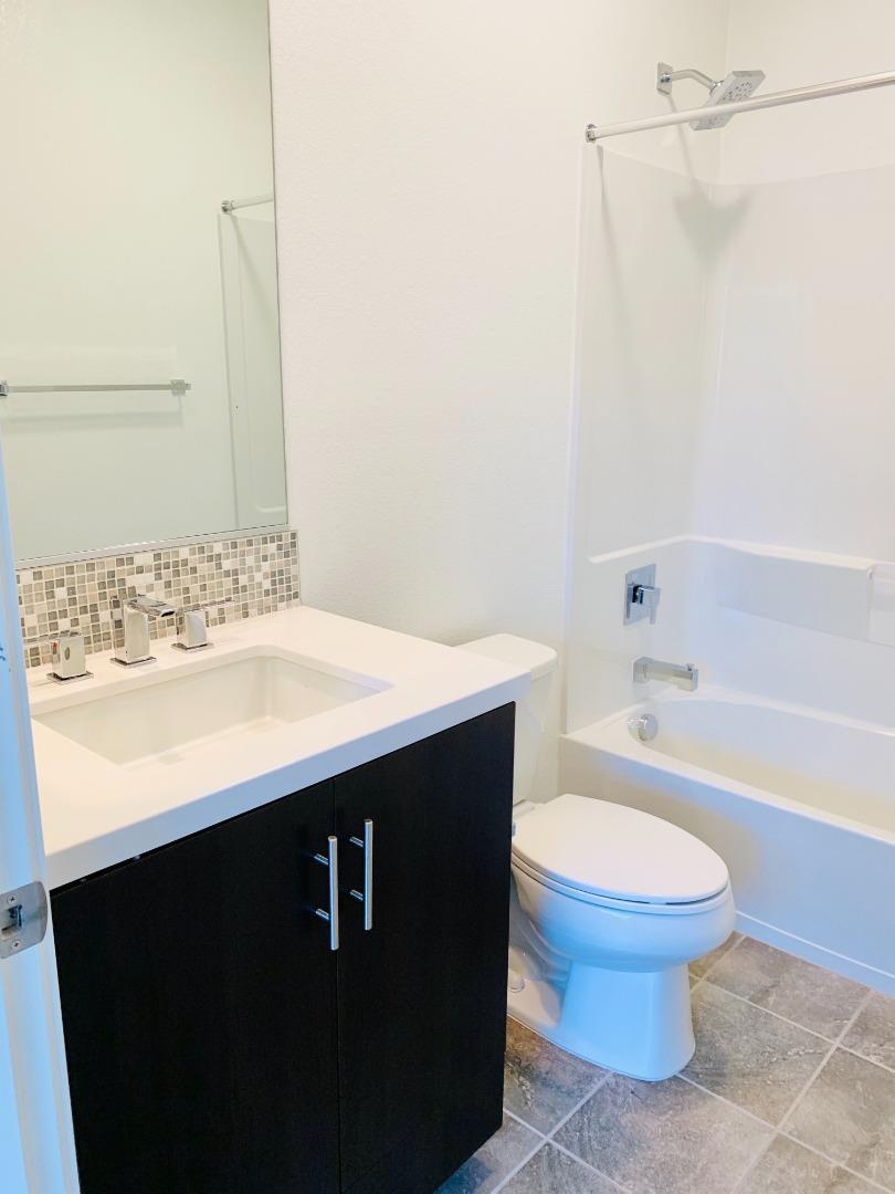 Detail Gallery Image 5 of 14 For 261 Odyssey Ln, Milpitas,  CA 95035 - 3 Beds | 3/1 Baths