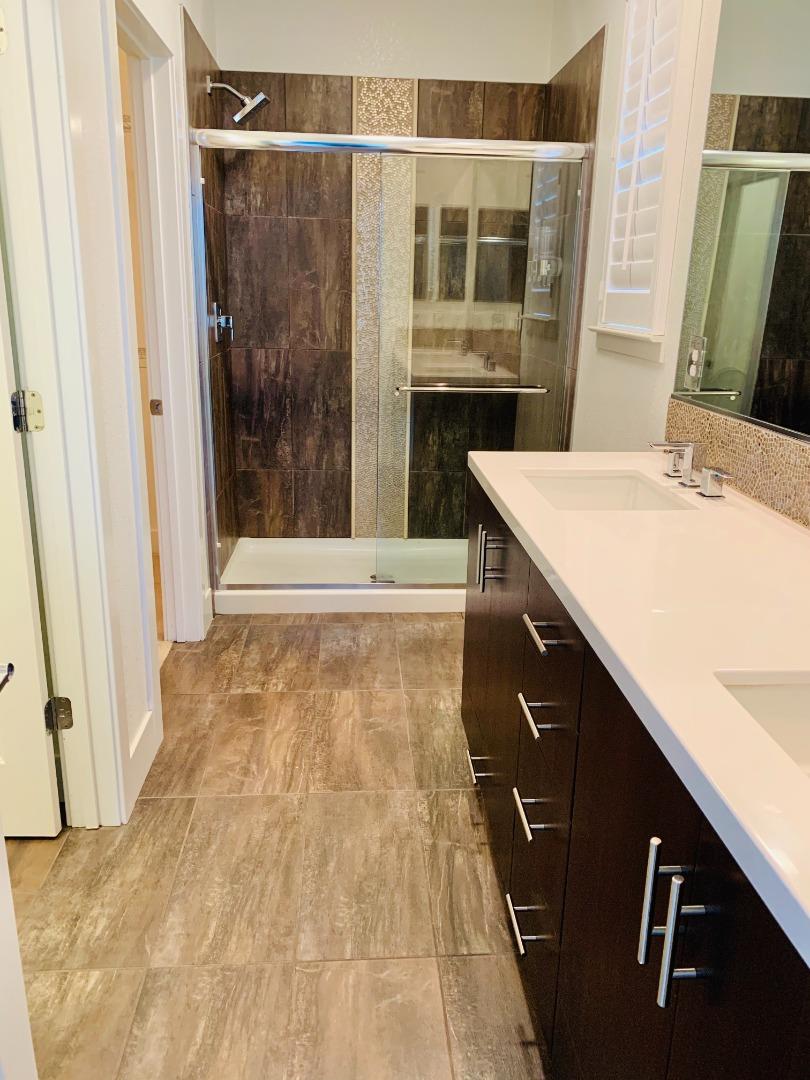 Detail Gallery Image 9 of 14 For 261 Odyssey Ln, Milpitas,  CA 95035 - 3 Beds | 3/1 Baths