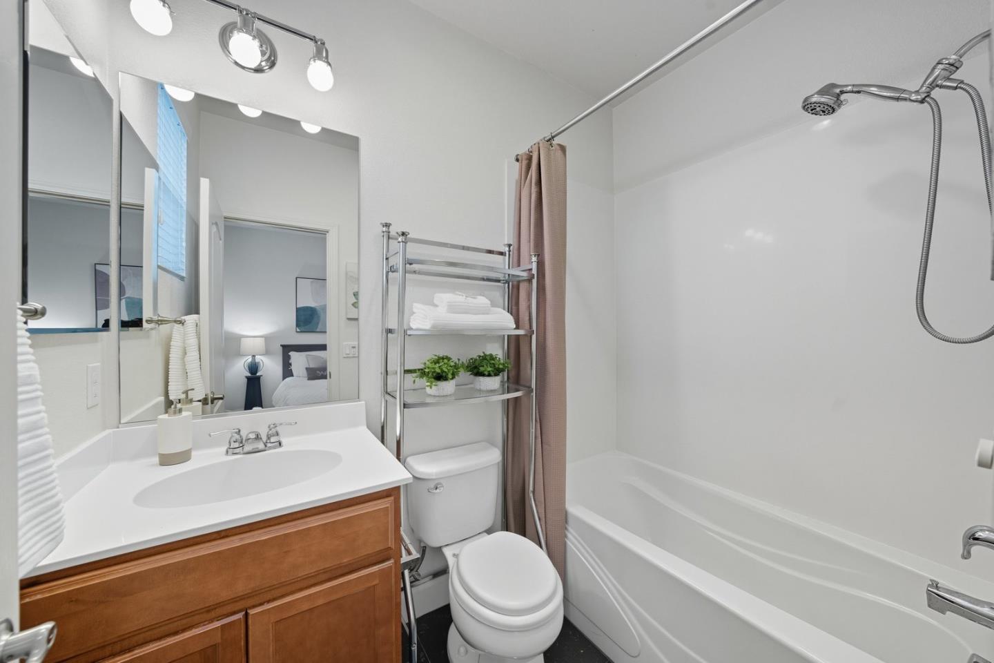 Detail Gallery Image 23 of 30 For 2870 Monroe Ter, San Jose,  CA 95128 - 3 Beds | 3 Baths