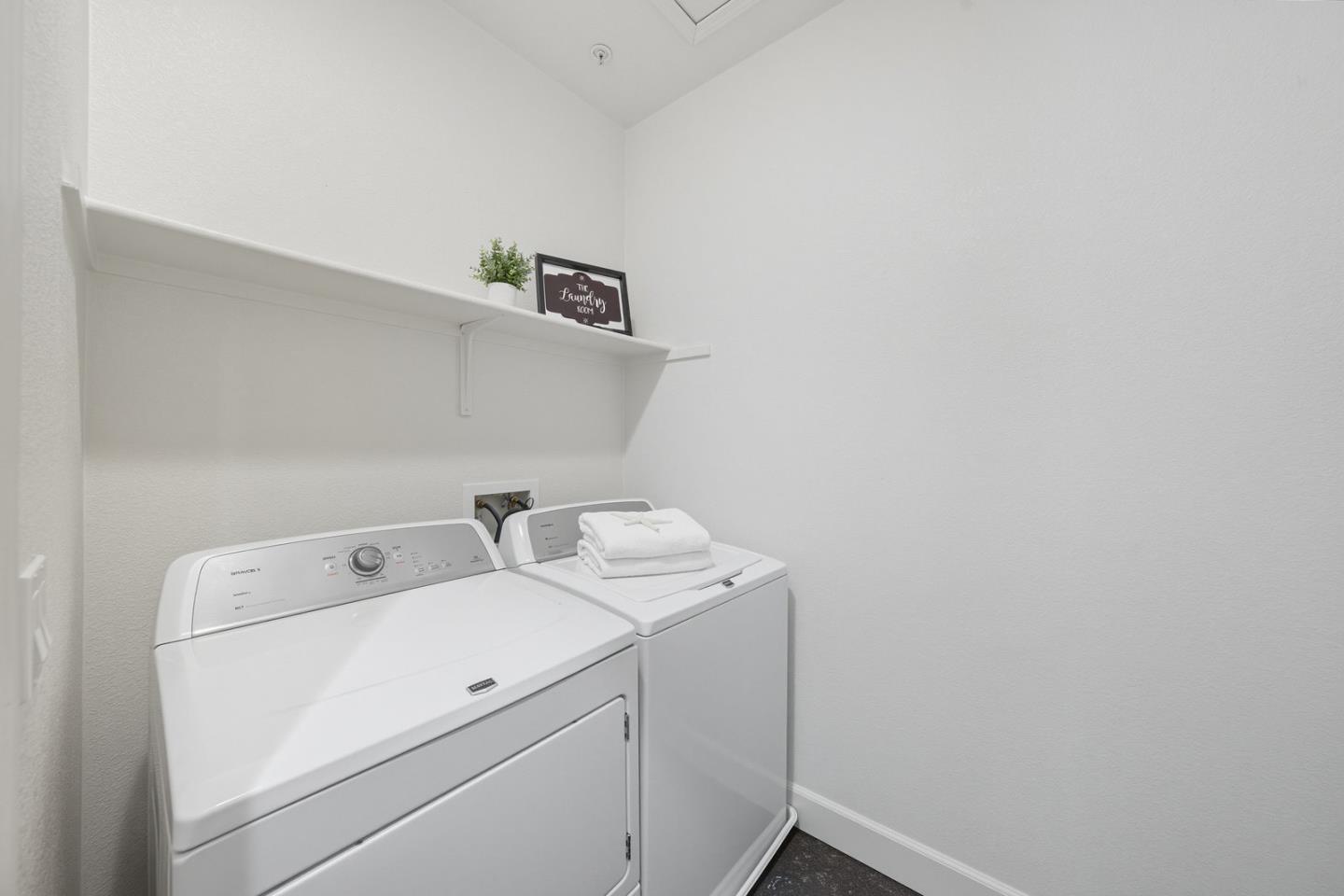 Detail Gallery Image 25 of 30 For 2870 Monroe Ter, San Jose,  CA 95128 - 3 Beds | 3 Baths