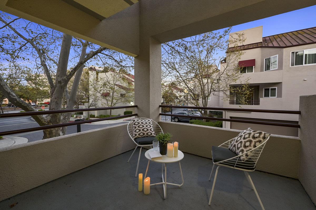 Detail Gallery Image 10 of 34 For 104 E Court Ln, Foster City,  CA 94404 - 2 Beds | 2/1 Baths