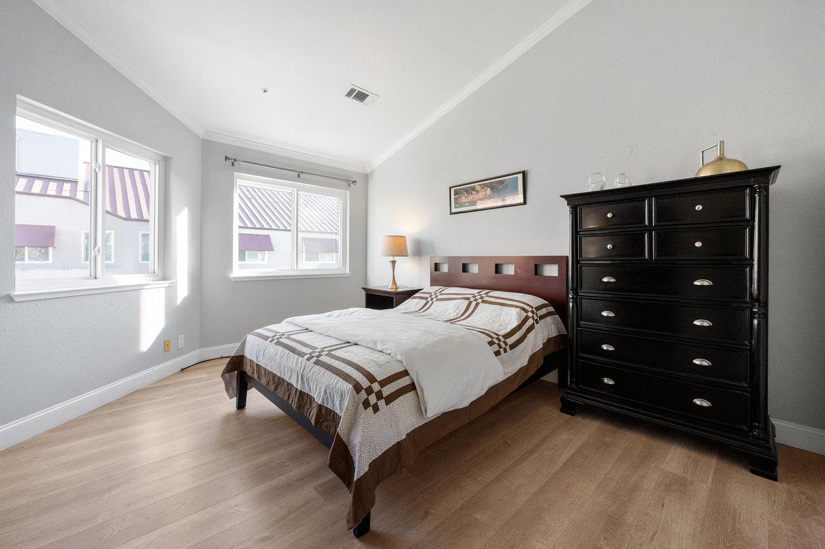 Detail Gallery Image 21 of 34 For 104 E Court Ln, Foster City,  CA 94404 - 2 Beds | 2/1 Baths