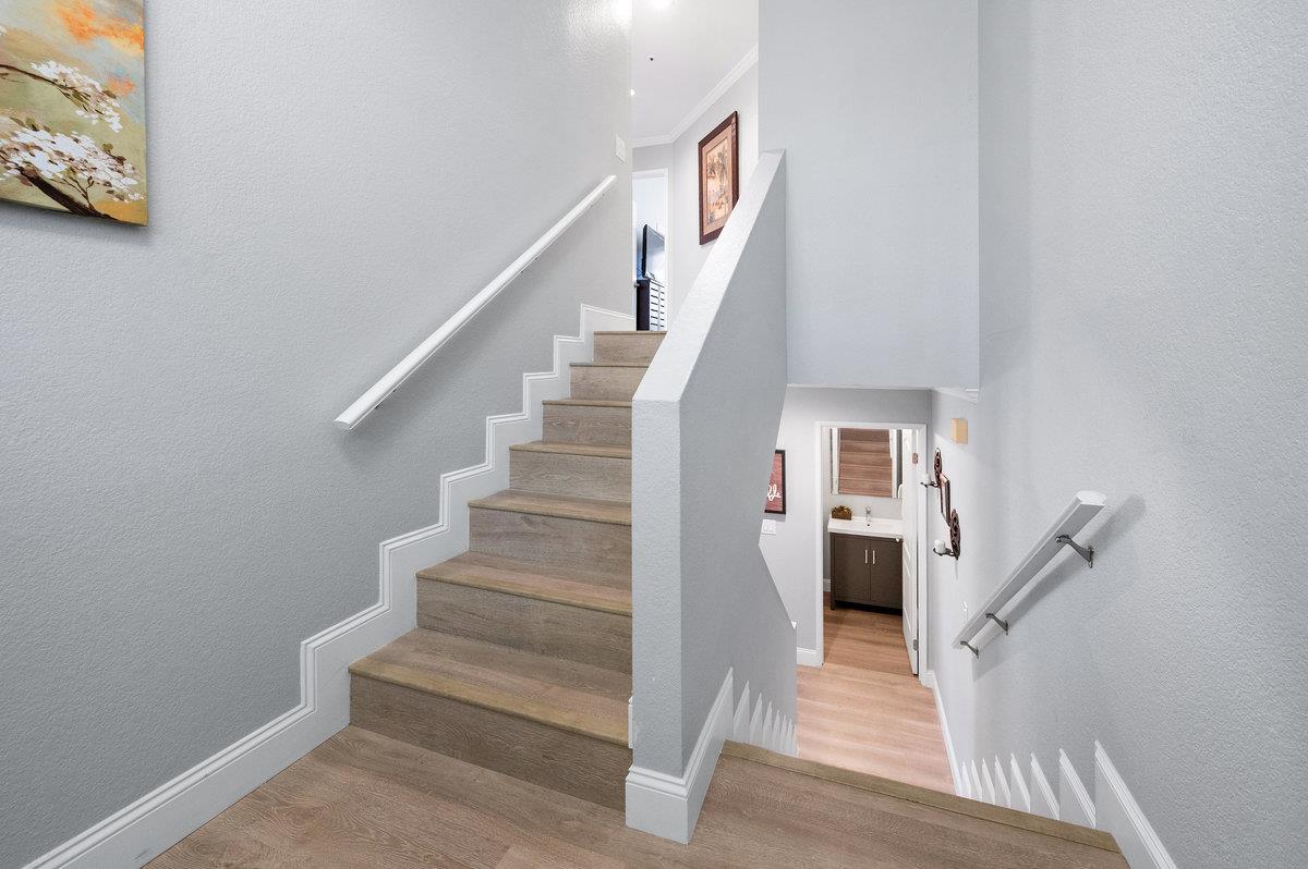 Detail Gallery Image 23 of 34 For 104 E Court Ln, Foster City,  CA 94404 - 2 Beds | 2/1 Baths