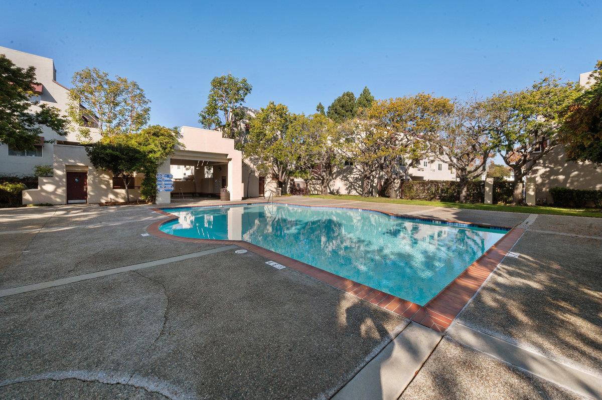 Detail Gallery Image 26 of 34 For 104 E Court Ln, Foster City,  CA 94404 - 2 Beds | 2/1 Baths