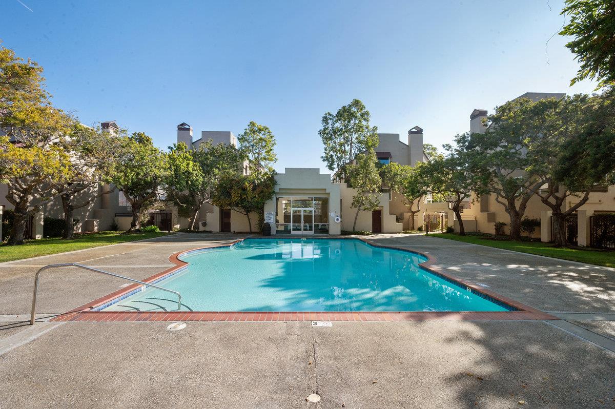 Detail Gallery Image 27 of 34 For 104 E Court Ln, Foster City,  CA 94404 - 2 Beds | 2/1 Baths