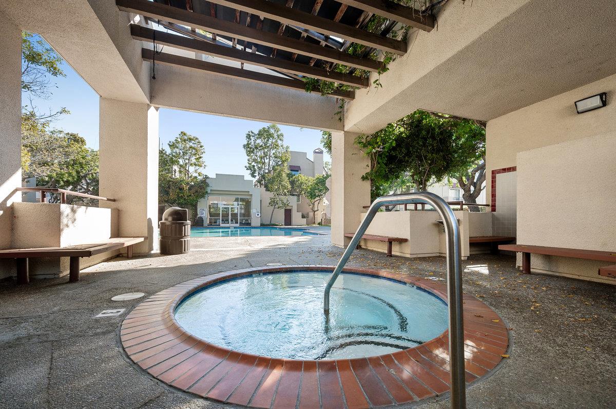 Detail Gallery Image 28 of 34 For 104 E Court Ln, Foster City,  CA 94404 - 2 Beds | 2/1 Baths