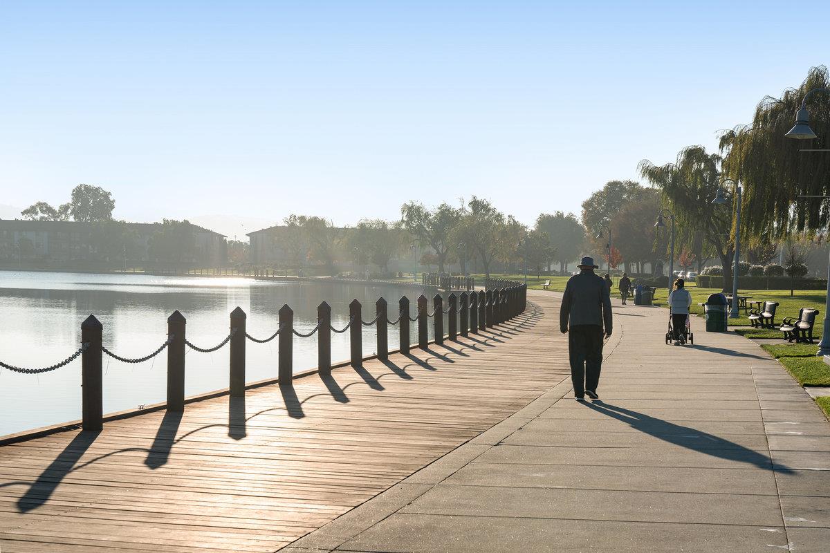 Detail Gallery Image 33 of 34 For 104 E Court Ln, Foster City,  CA 94404 - 2 Beds | 2/1 Baths