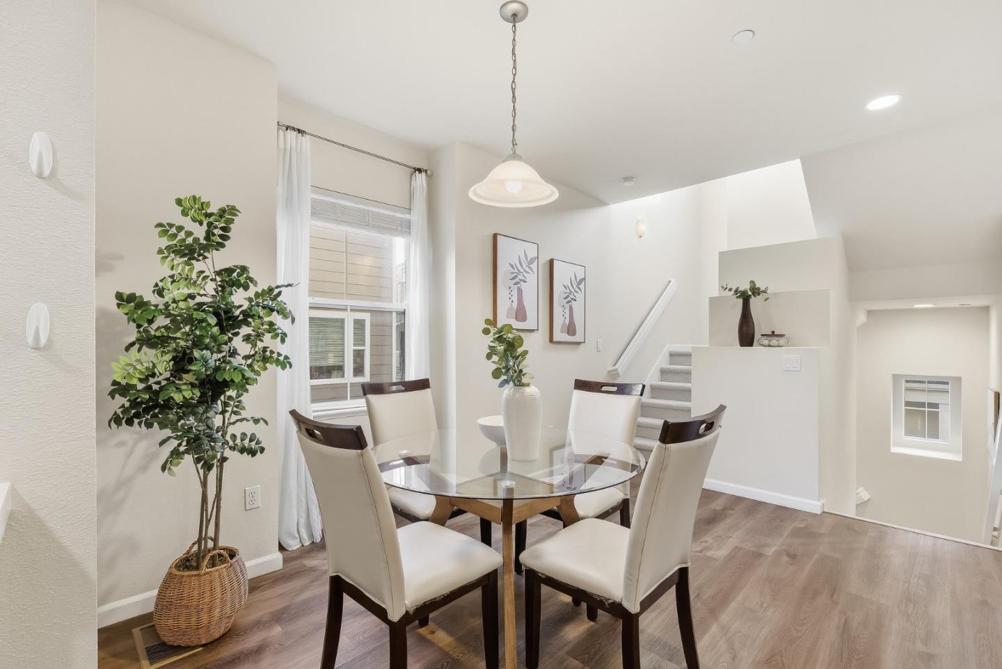 Detail Gallery Image 19 of 47 For 687 Montara Ter, Sunnyvale,  CA 94085 - 3 Beds | 3 Baths