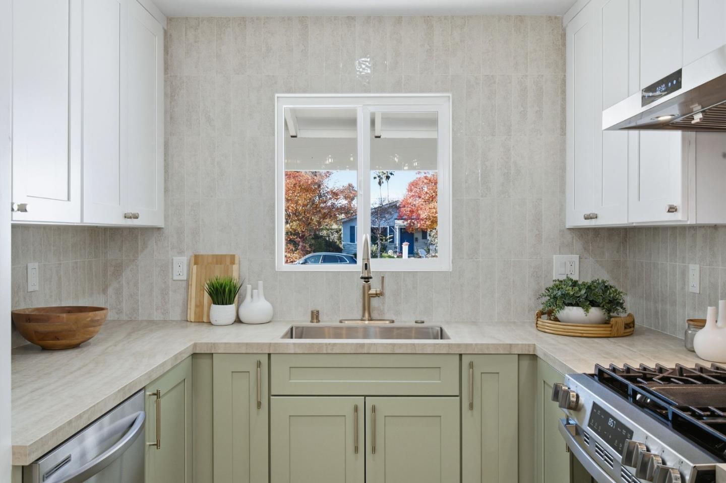 Detail Gallery Image 12 of 35 For 816 Marilyn Dr, Campbell,  CA 95008 - 3 Beds | 2 Baths