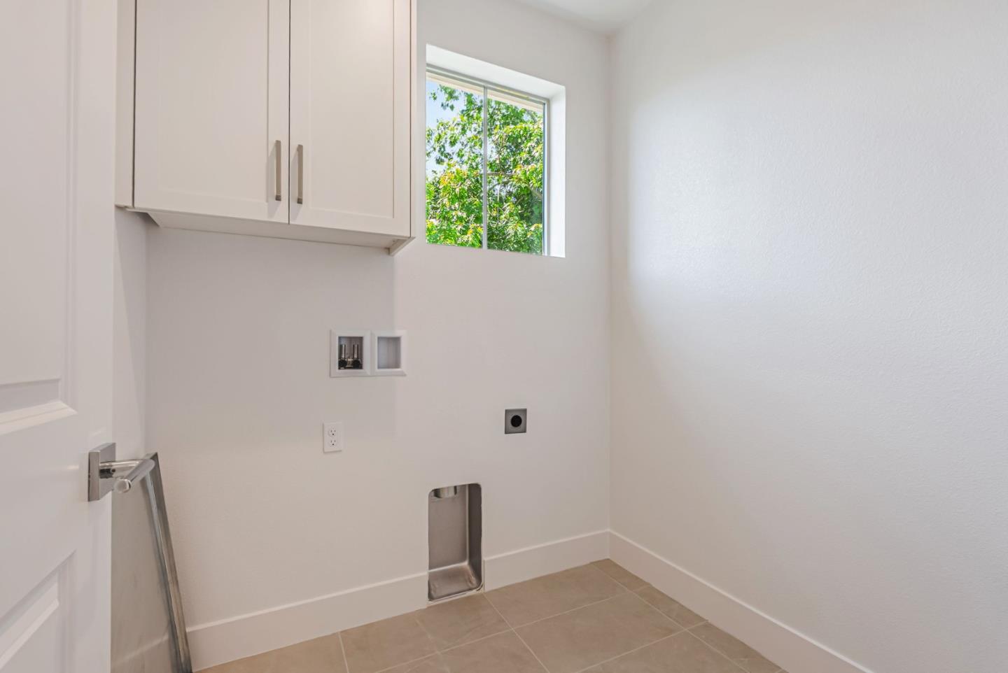 Detail Gallery Image 16 of 17 For 178 Oak Cir, Walnut Creek,  CA 94597 - 4 Beds | 3/1 Baths