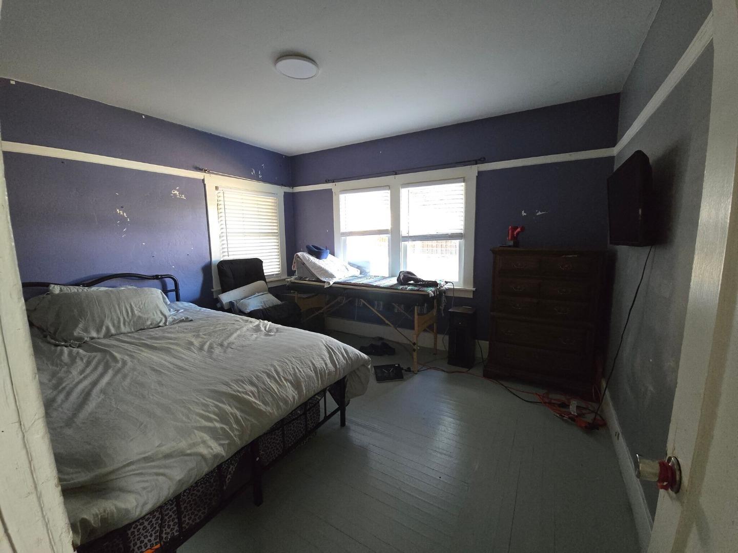 Detail Gallery Image 12 of 14 For 5985 Monterey Rd, Gilroy,  CA 95020 - 3 Beds | 2 Baths