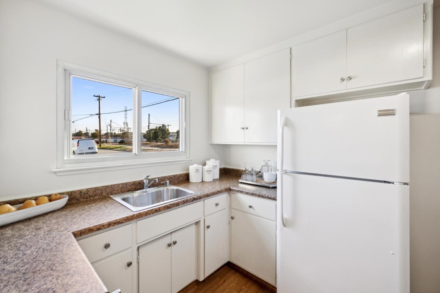 Detail Gallery Image 22 of 48 For 300 San Pablo Ave, Millbrae,  CA 94030 - 3 Beds | 1 Baths