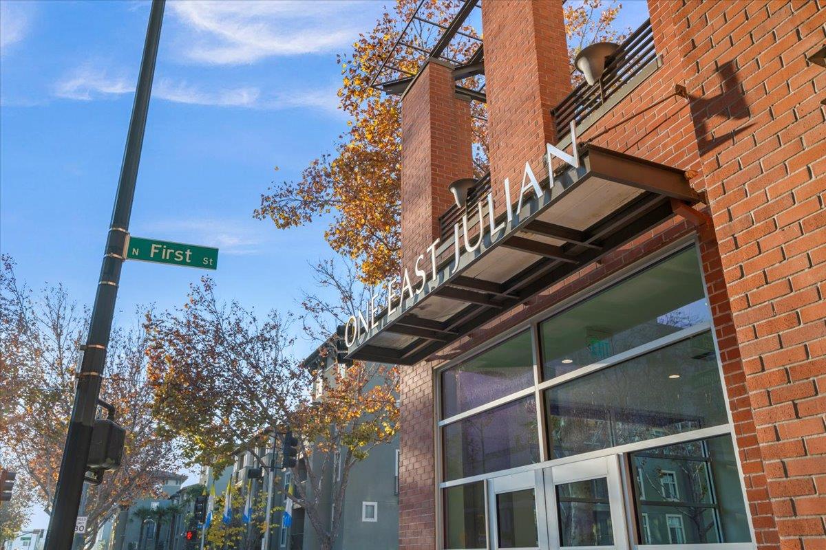 Detail Gallery Image 2 of 16 For 1 E Julian St #217,  San Jose,  CA 95112 - 1 Beds | 1 Baths