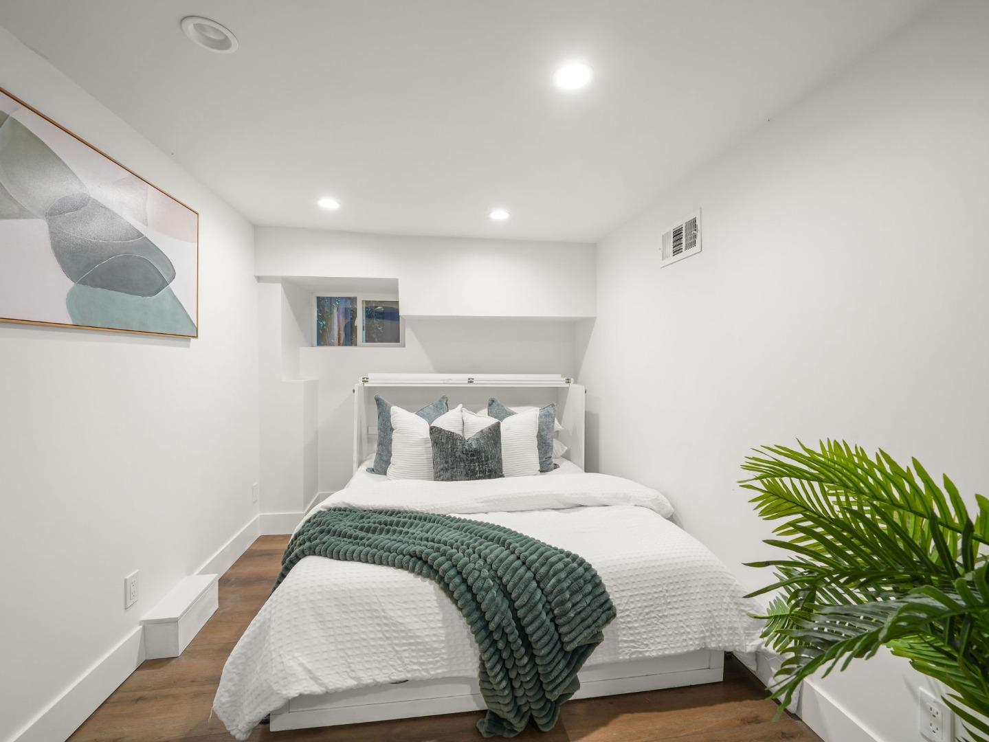 Detail Gallery Image 53 of 68 For 116 Fox Ave, San Jose,  CA 95110 - 3 Beds | 2/1 Baths