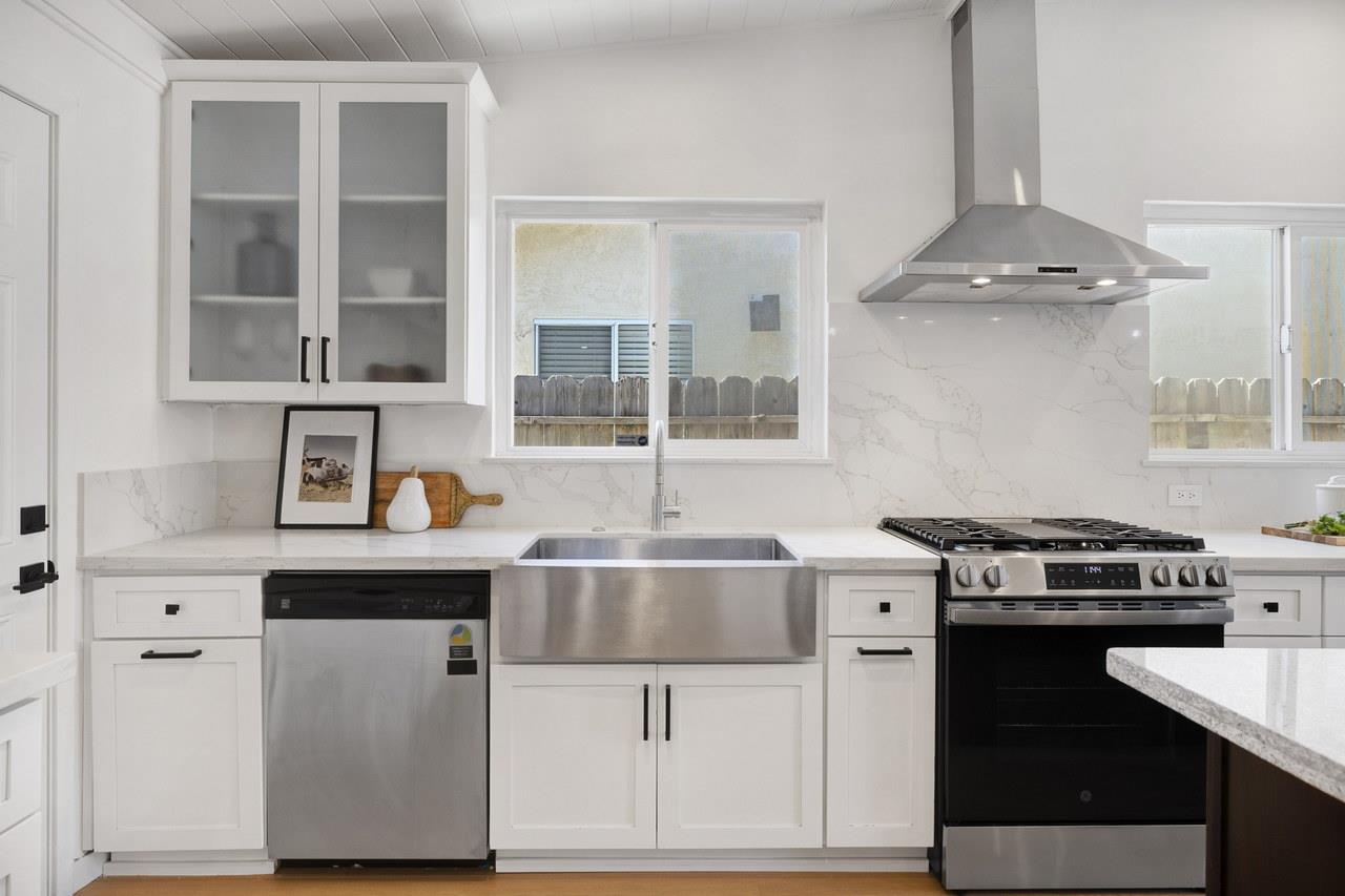 Detail Gallery Image 11 of 47 For 3633 Independence Rd, Fremont,  CA 94538 - 3 Beds | 2 Baths