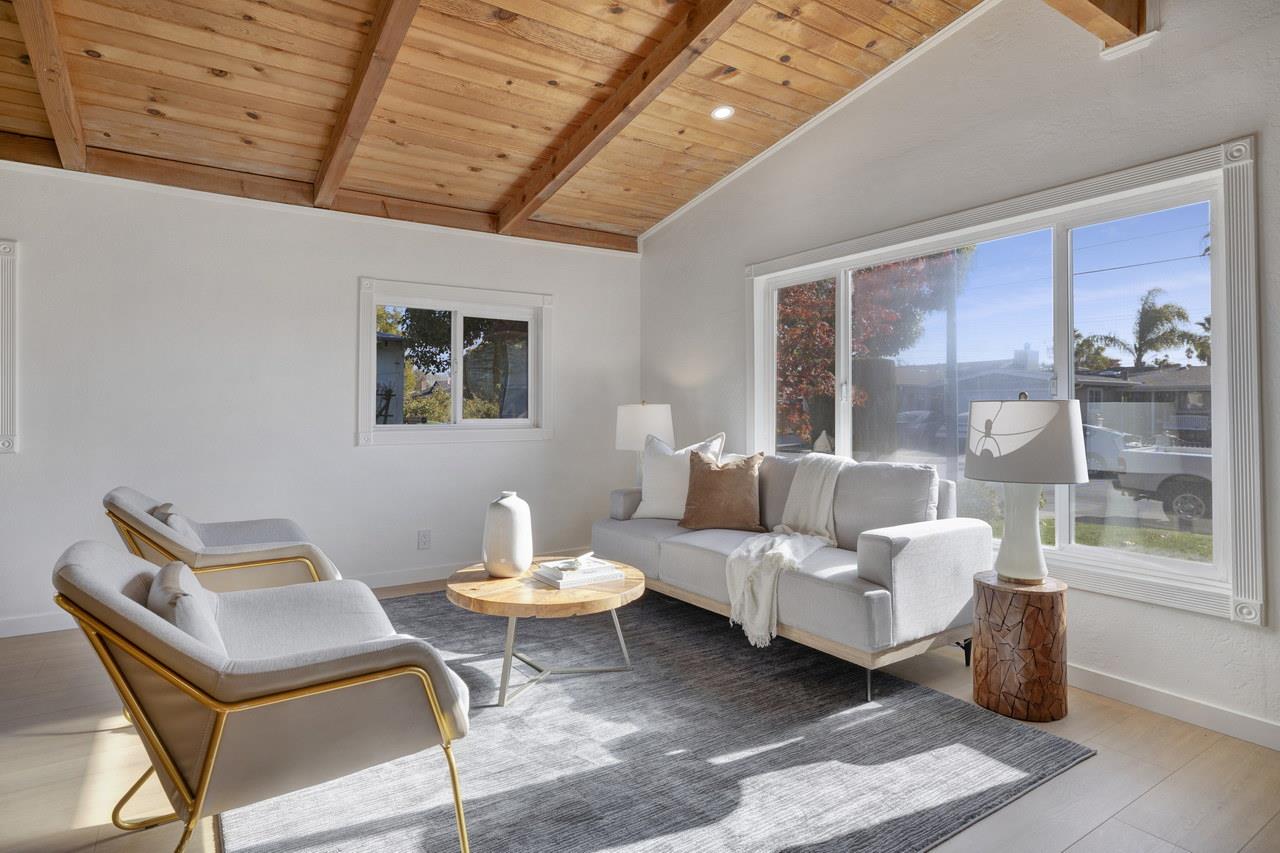 Detail Gallery Image 4 of 47 For 3633 Independence Rd, Fremont,  CA 94538 - 3 Beds | 2 Baths