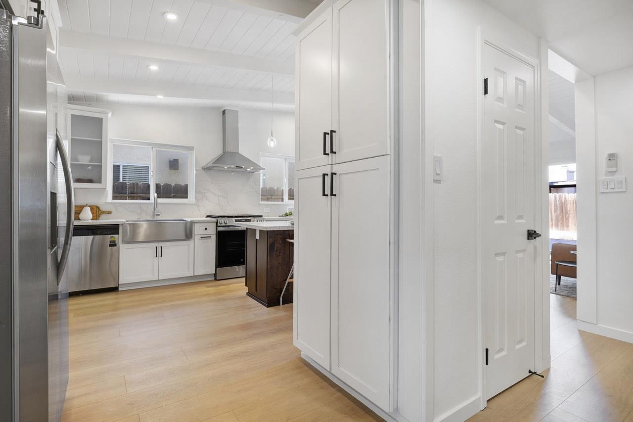 Detail Gallery Image 9 of 47 For 3633 Independence Rd, Fremont,  CA 94538 - 3 Beds | 2 Baths