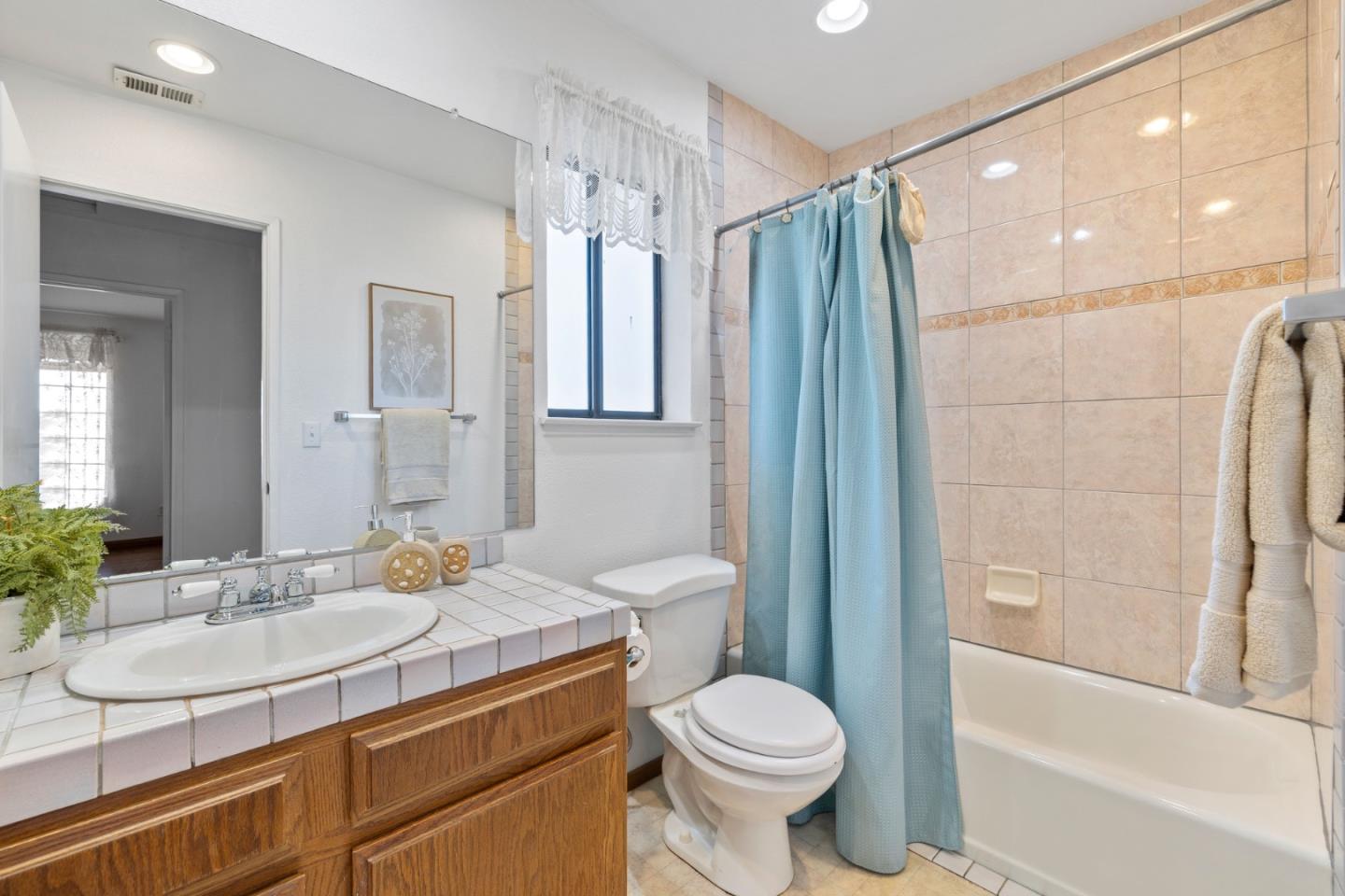 Detail Gallery Image 20 of 30 For 2630 Raritan Pl, San Jose,  CA 95148 - 3 Beds | 2/1 Baths