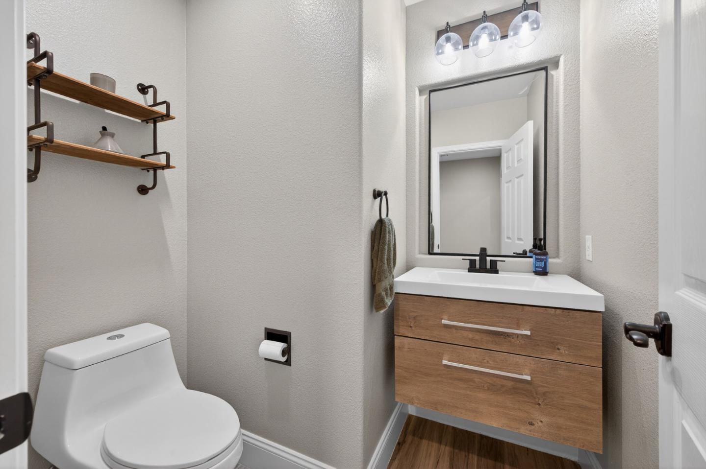 Detail Gallery Image 22 of 54 For 19127 Legend Ct, Morgan Hill,  CA 95037 - 4 Beds | 3/1 Baths
