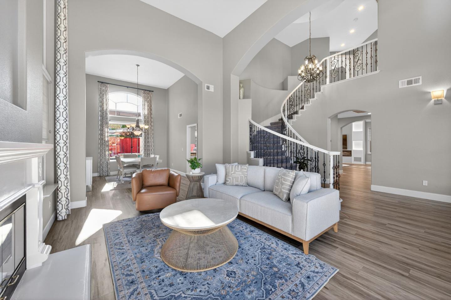 Detail Gallery Image 8 of 54 For 19127 Legend Ct, Morgan Hill,  CA 95037 - 4 Beds | 3/1 Baths