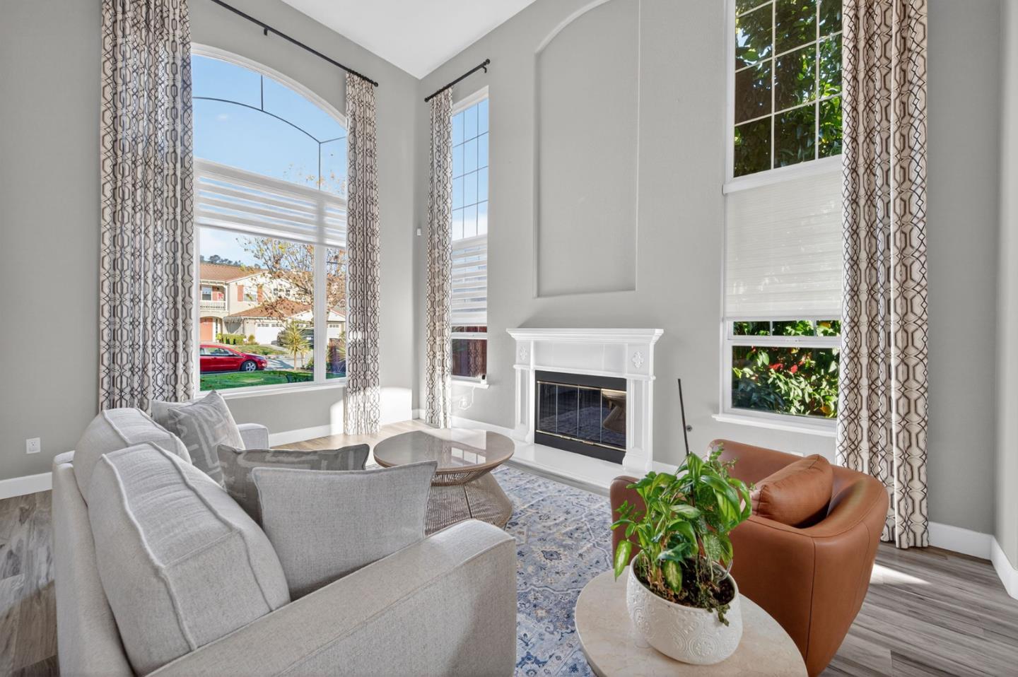 Detail Gallery Image 9 of 54 For 19127 Legend Ct, Morgan Hill,  CA 95037 - 4 Beds | 3/1 Baths