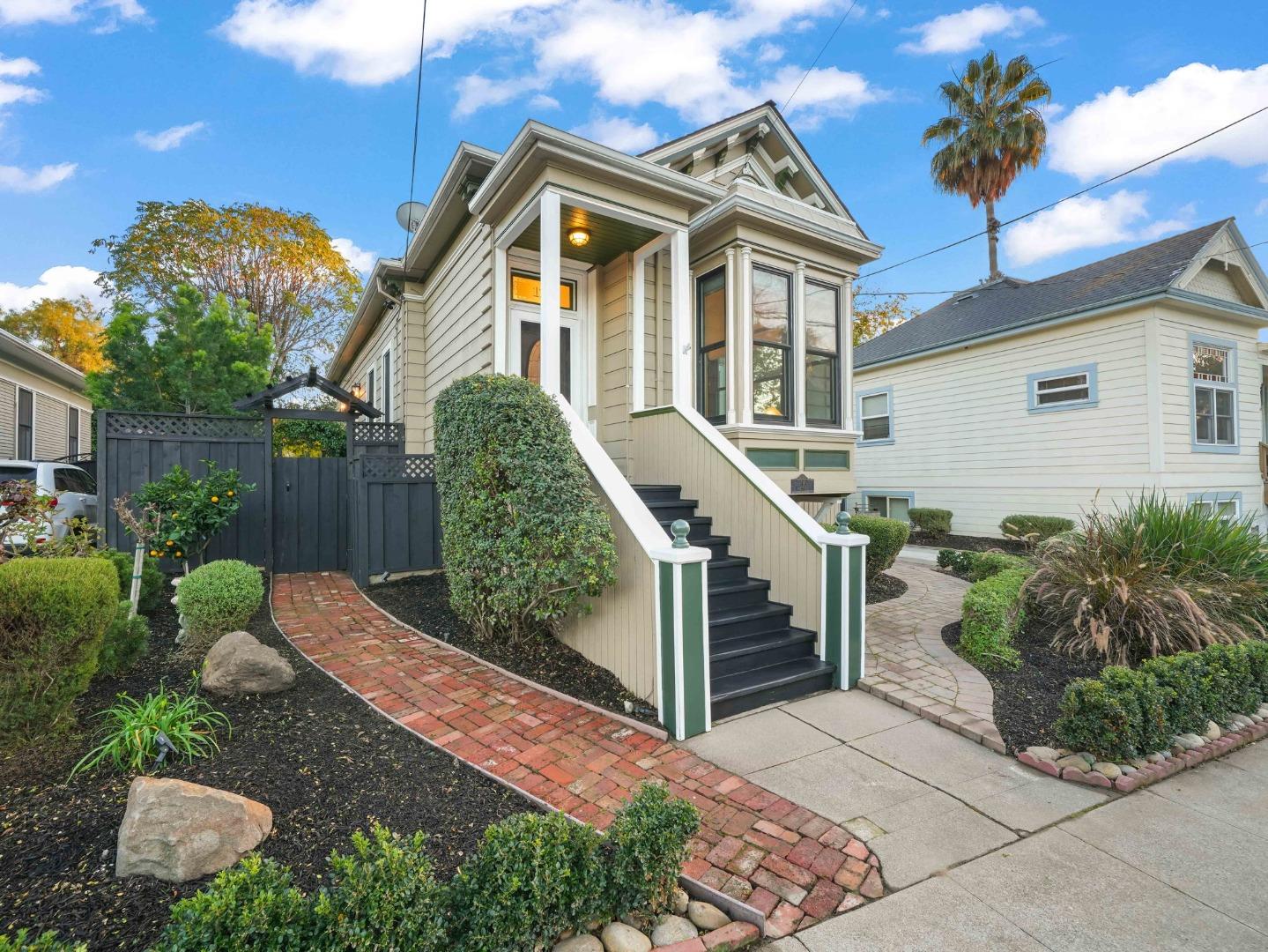 Detail Gallery Image 8 of 68 For 116 Fox Ave, San Jose,  CA 95110 - – Beds | – Baths