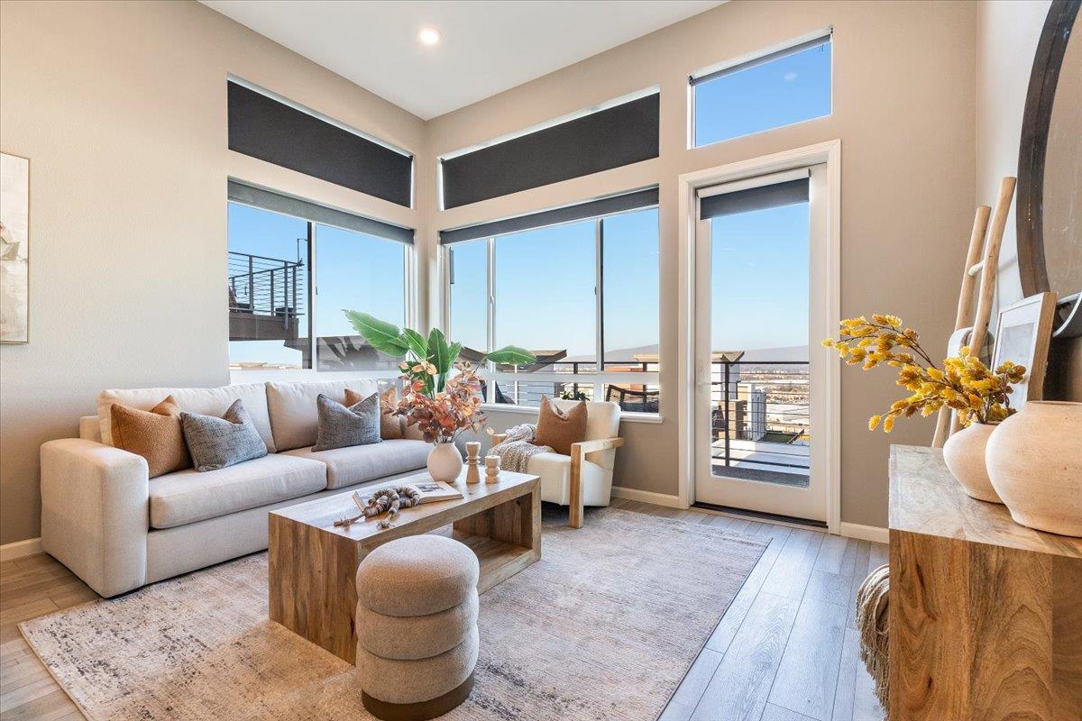 Detail Gallery Image 17 of 39 For 2981 Henry Miller Pl #10,  San Jose,  CA 95136 - 3 Beds | 2 Baths