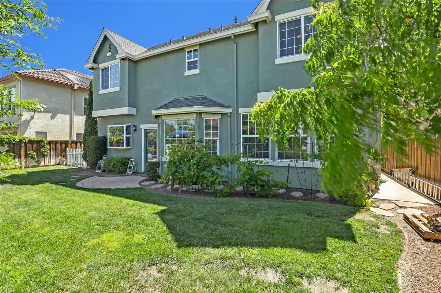 Detail Gallery Image 37 of 41 For 1760 Morning Glory Dr, Hollister,  CA 95023 - 4 Beds | 2/1 Baths