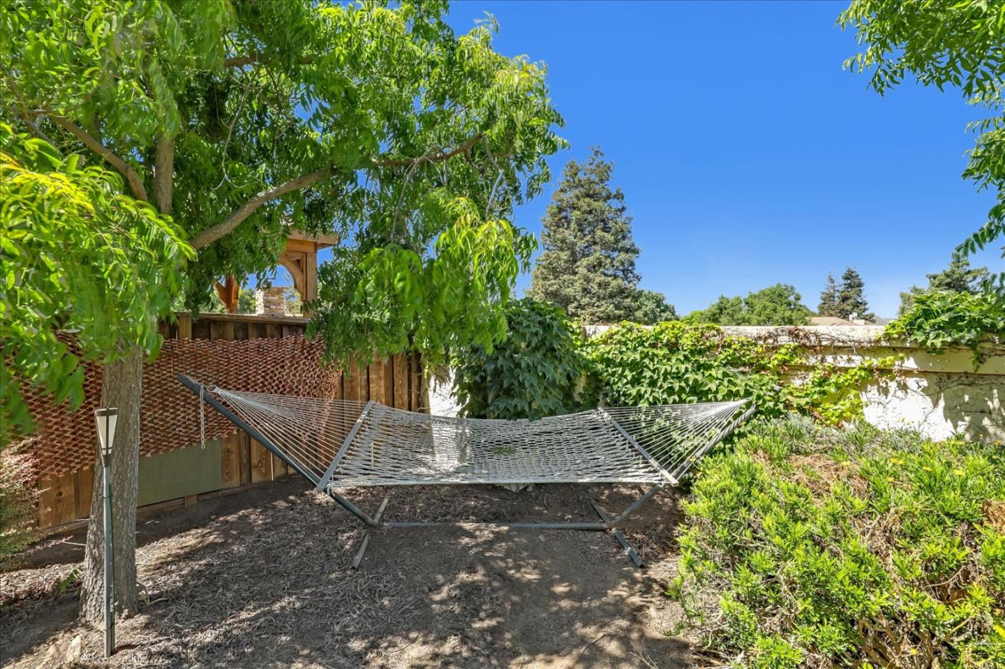 Detail Gallery Image 41 of 41 For 1760 Morning Glory Dr, Hollister,  CA 95023 - 4 Beds | 2/1 Baths