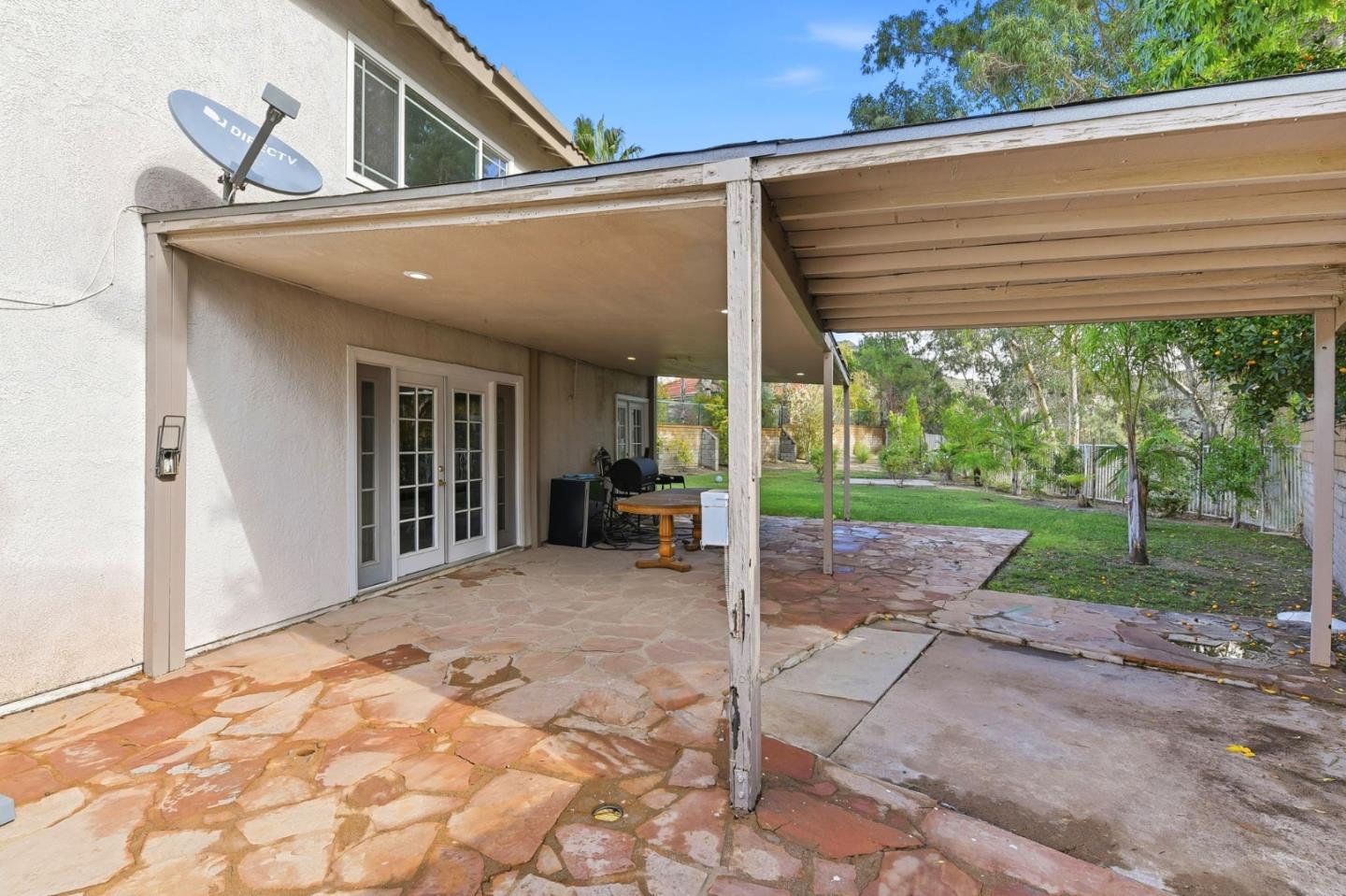 Detail Gallery Image 18 of 23 For 29016 Lillyglen Dr, Santa Clarita,  CA 91387 - 3 Beds | 2/1 Baths