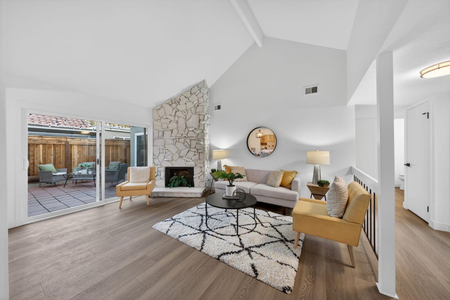 Detail Gallery Image 16 of 20 For 1342 Star Bush Ln, San Jose,  CA 95118 - 2 Beds | 2 Baths