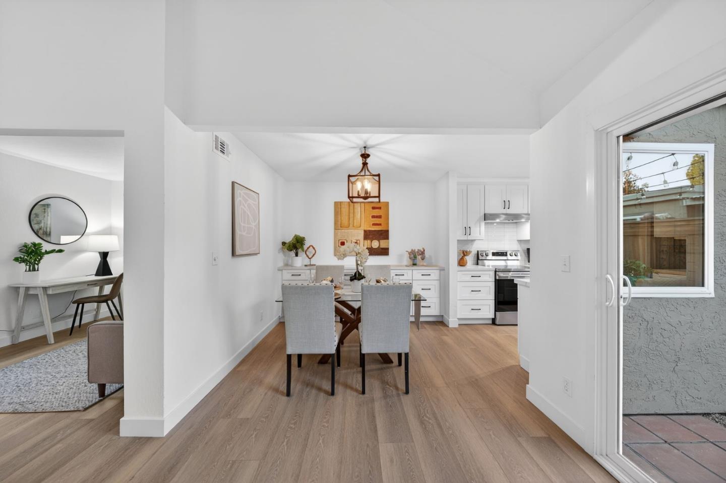 Detail Gallery Image 18 of 20 For 1342 Star Bush Ln, San Jose,  CA 95118 - 2 Beds | 2 Baths