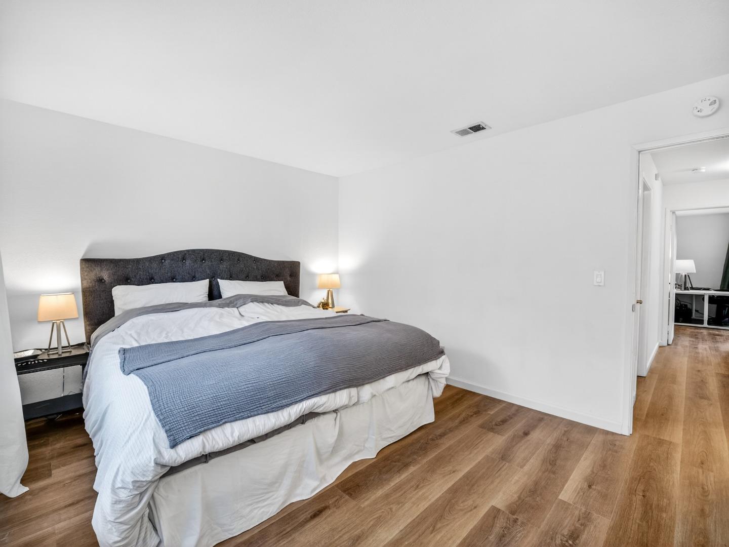 Detail Gallery Image 16 of 38 For 140 Rose Ln, San Jose,  CA 95127 - 3 Beds | 2/1 Baths