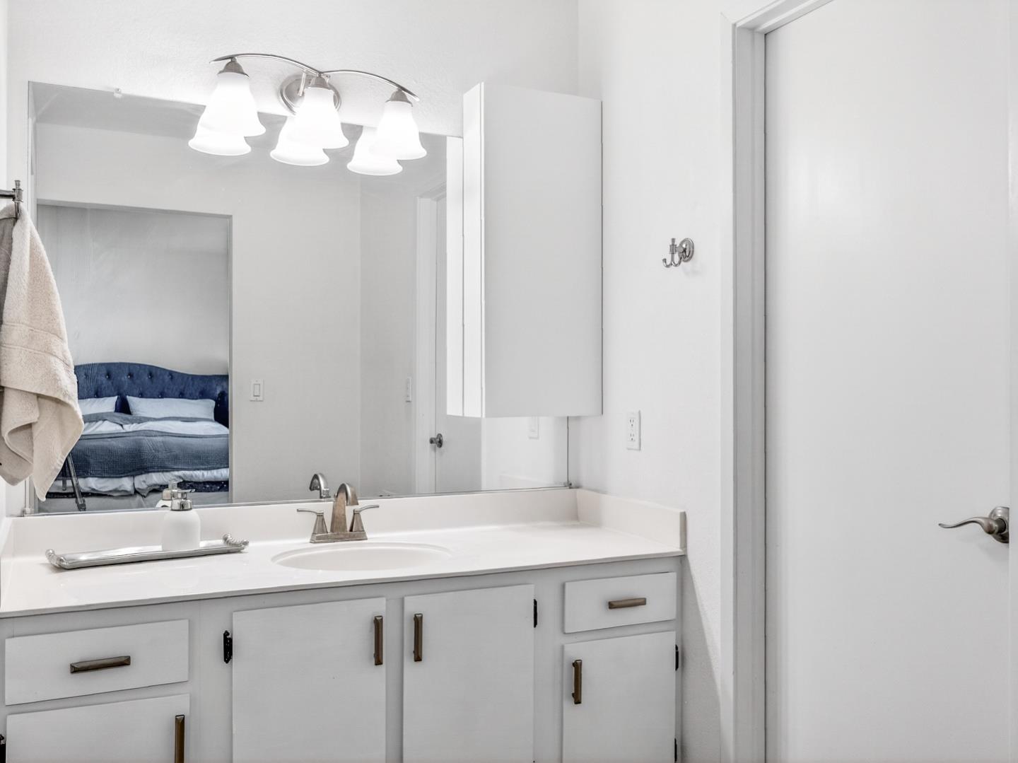 Detail Gallery Image 20 of 38 For 140 Rose Ln, San Jose,  CA 95127 - 3 Beds | 2/1 Baths