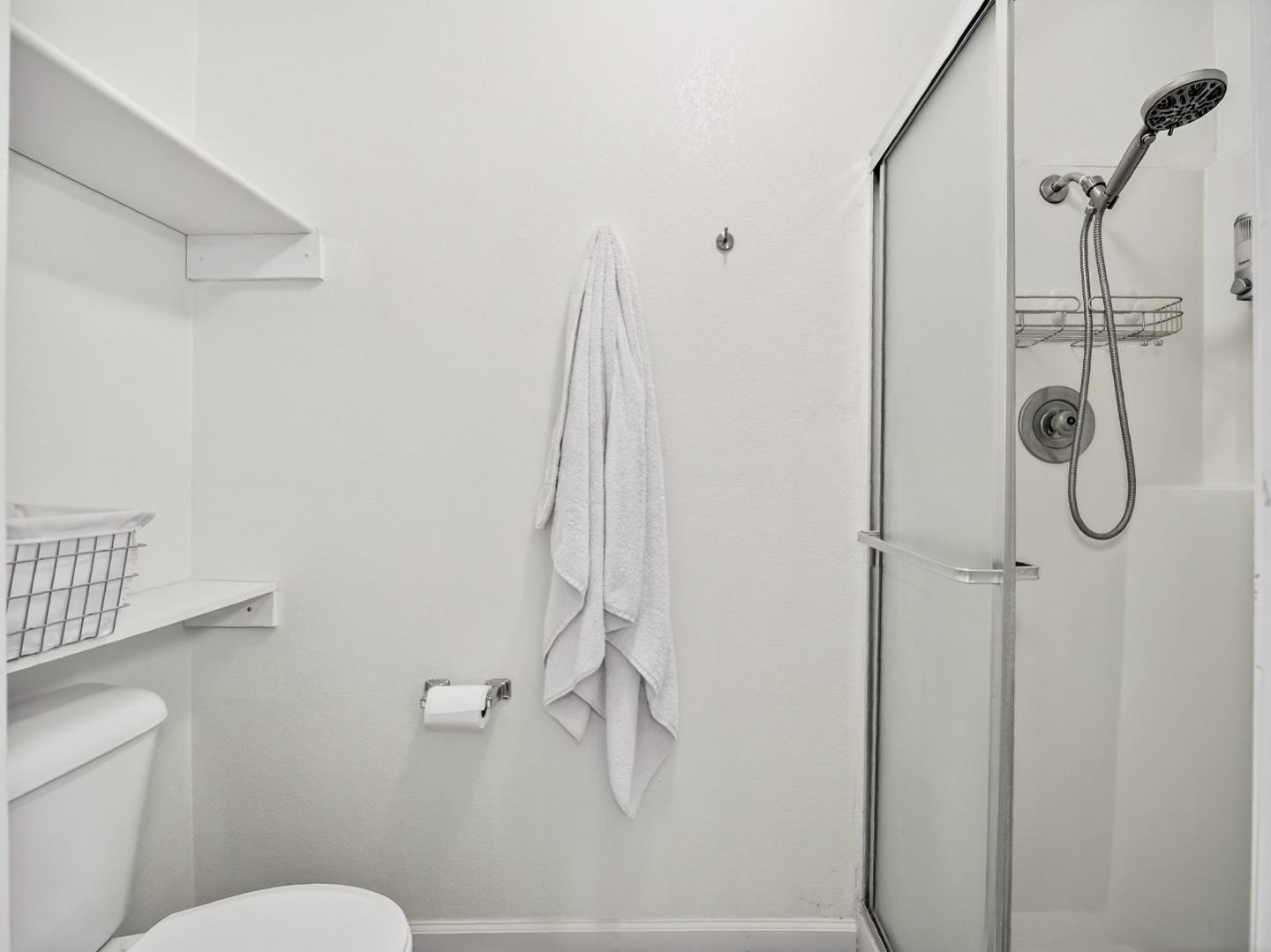 Detail Gallery Image 22 of 38 For 140 Rose Ln, San Jose,  CA 95127 - 3 Beds | 2/1 Baths