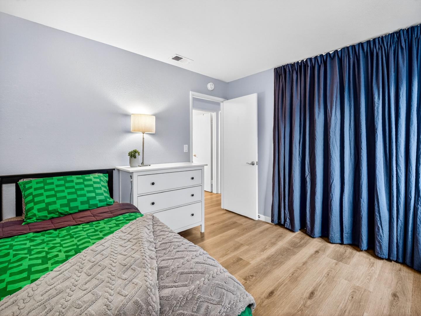 Detail Gallery Image 27 of 38 For 140 Rose Ln, San Jose,  CA 95127 - 3 Beds | 2/1 Baths