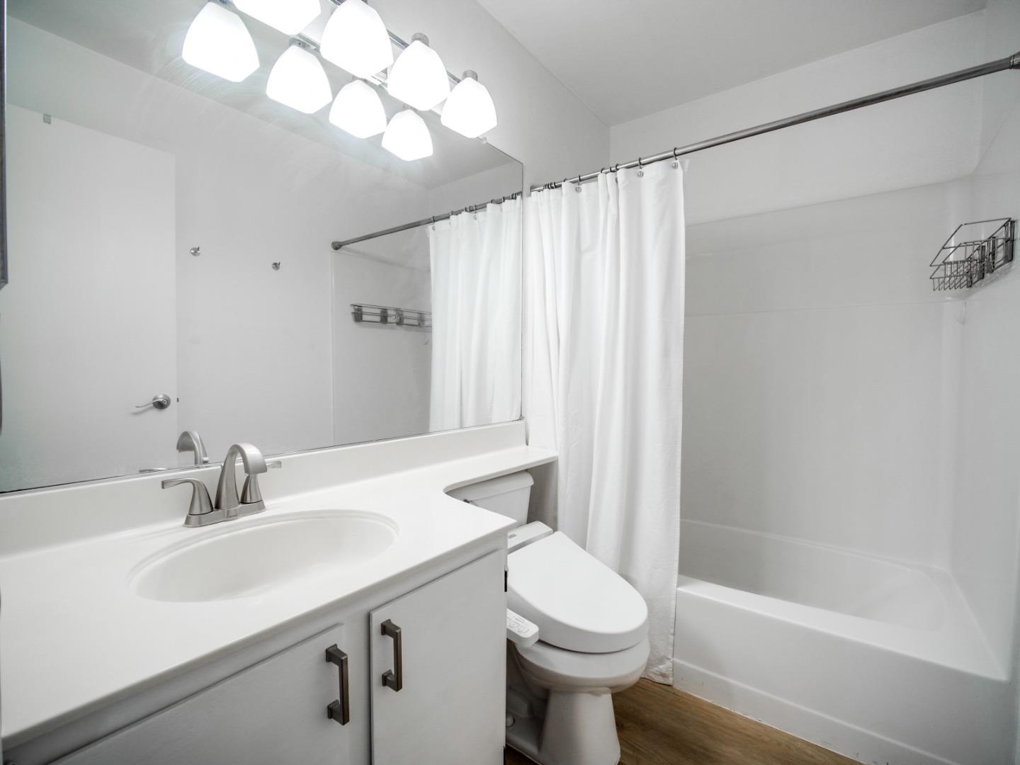 Detail Gallery Image 28 of 38 For 140 Rose Ln, San Jose,  CA 95127 - 3 Beds | 2/1 Baths