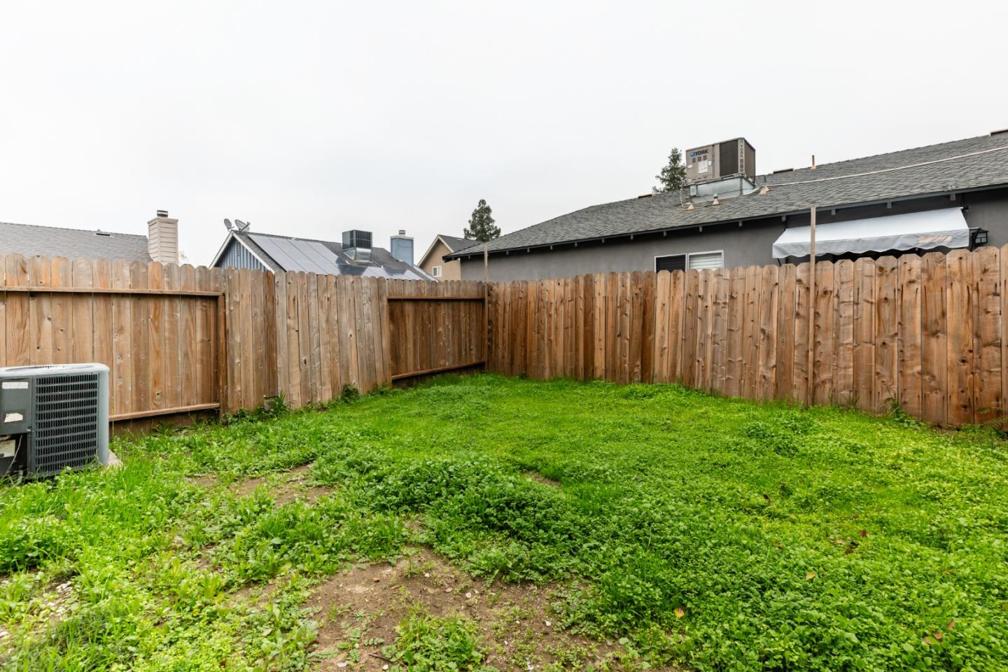 Detail Gallery Image 16 of 73 For 37&39 Willowood Dr, Oakdale,  CA 95361 - – Beds | – Baths