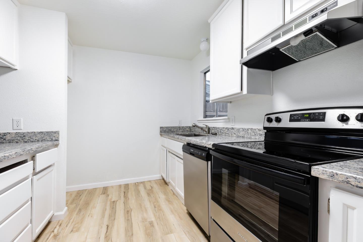 Detail Gallery Image 23 of 73 For 37&39 Willowood Dr, Oakdale,  CA 95361 - – Beds | – Baths