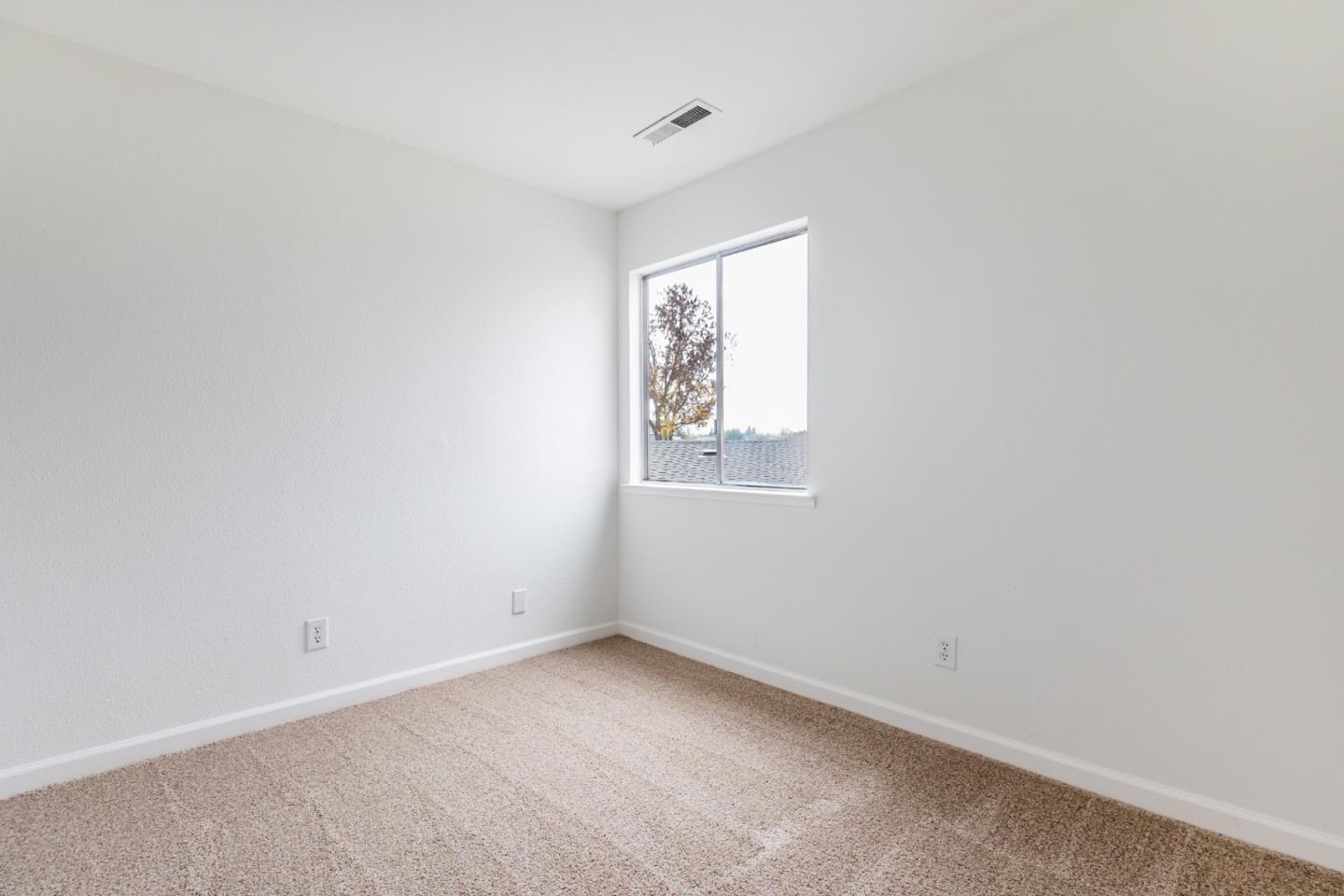 Detail Gallery Image 34 of 73 For 37&39 Willowood Dr, Oakdale,  CA 95361 - – Beds | – Baths