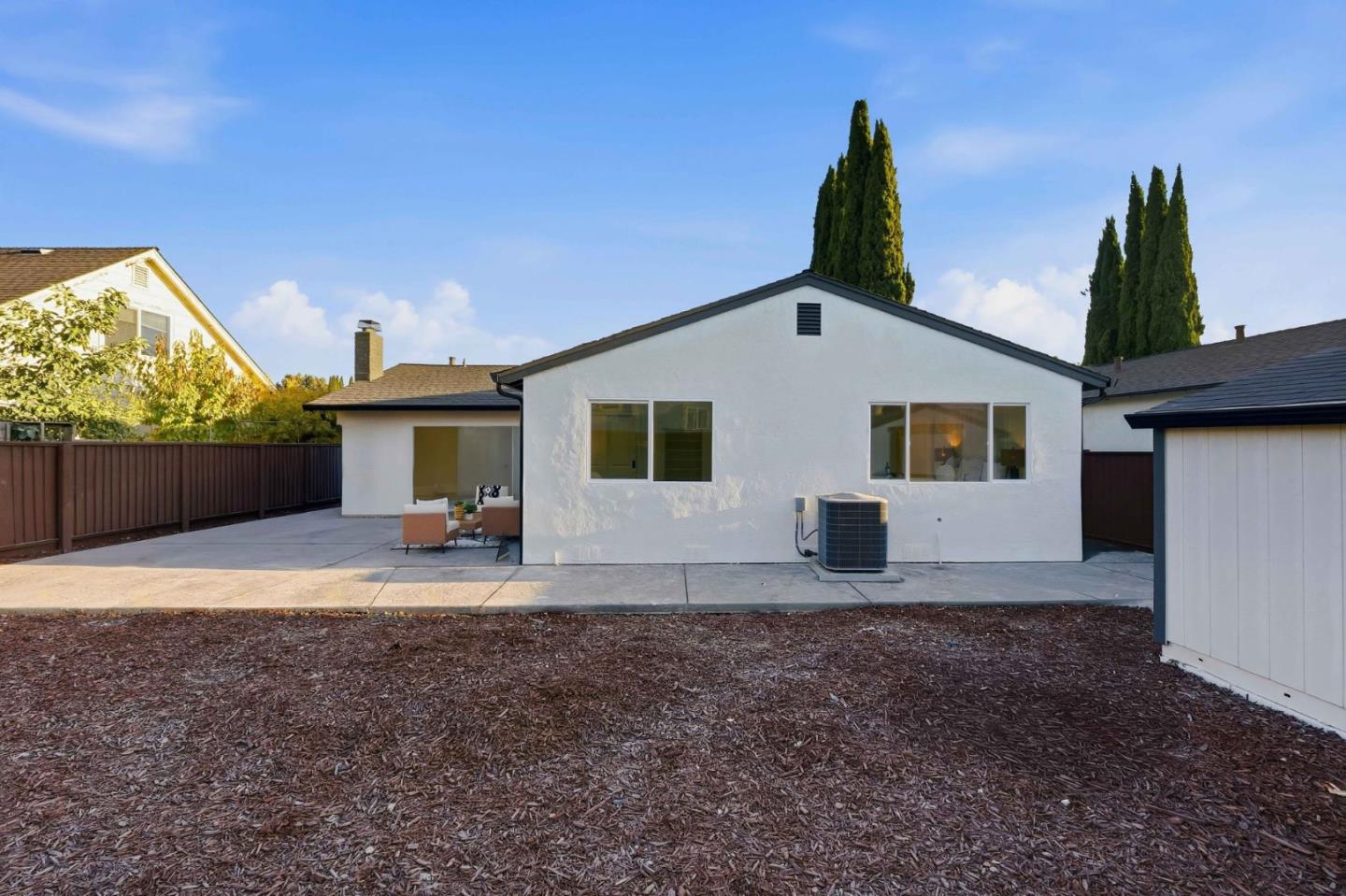 Detail Gallery Image 21 of 24 For 1485 Meadow Glen Way, San Jose,  CA 95121 - 4 Beds | 2 Baths