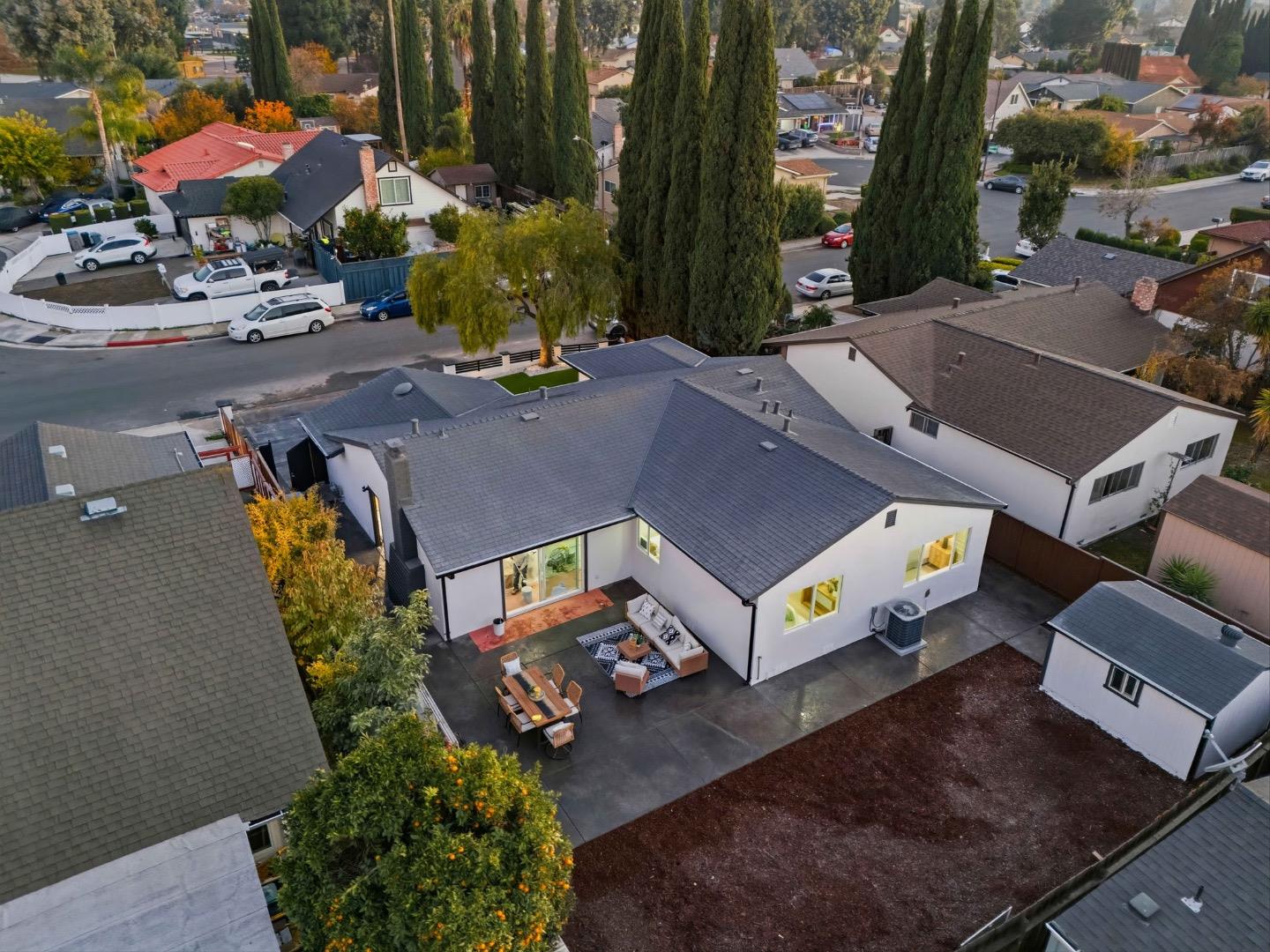 Detail Gallery Image 22 of 24 For 1485 Meadow Glen Way, San Jose,  CA 95121 - 4 Beds | 2 Baths