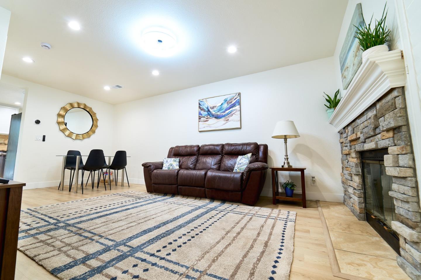 Detail Gallery Image 4 of 31 For 5214 Jacana Ln, San Jose,  CA 95123 - 3 Beds | 2/1 Baths