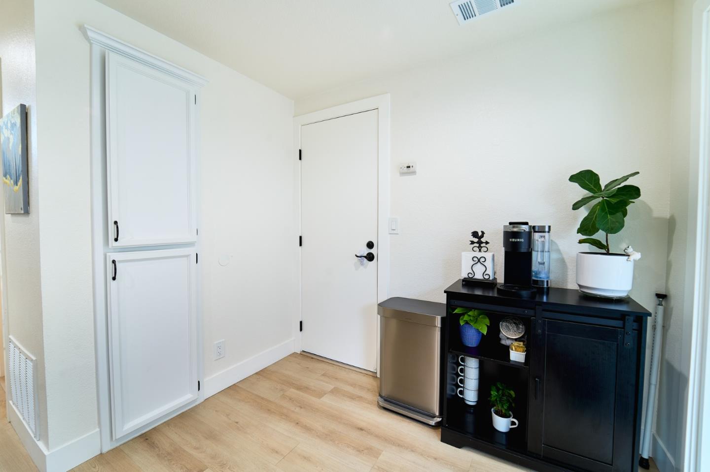 Detail Gallery Image 9 of 31 For 5214 Jacana Ln, San Jose,  CA 95123 - 3 Beds | 2/1 Baths