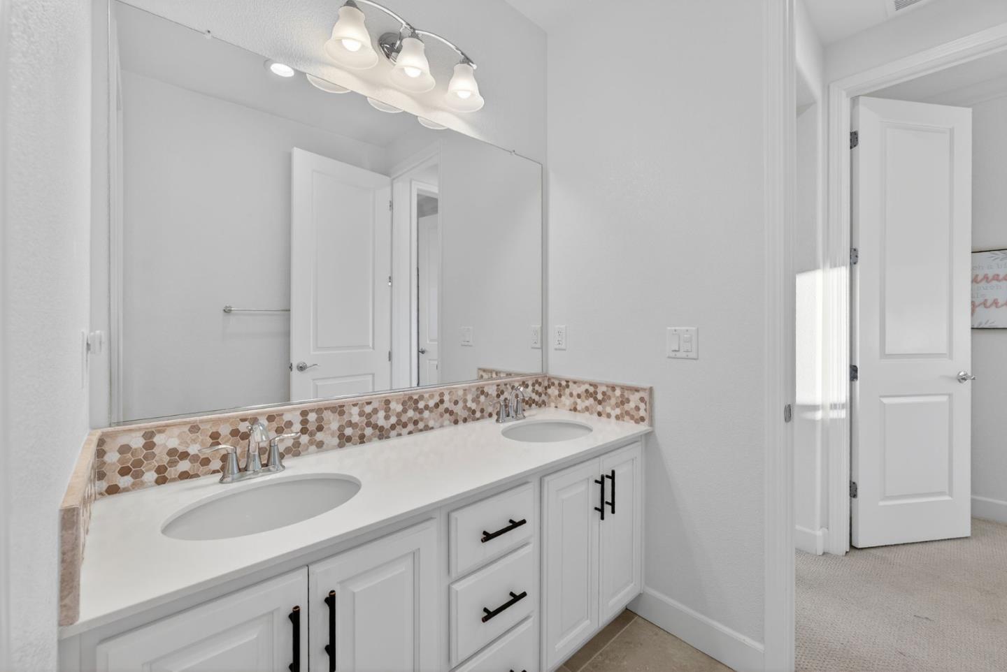 Detail Gallery Image 29 of 49 For 1360 Golden Eagle Dr, Morgan Hill,  CA 95037 - 4 Beds | 3/1 Baths